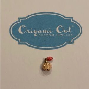🆕Origami Owl RARE perfume Bottle charm